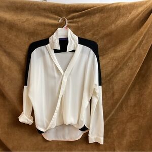 Black & Eggshell white long sleeve blouse 
Brand: P. Luca
Size M